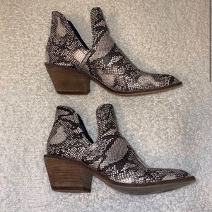 Beast Fashion Snake Skin Bootie. Size 5.5. Worn.